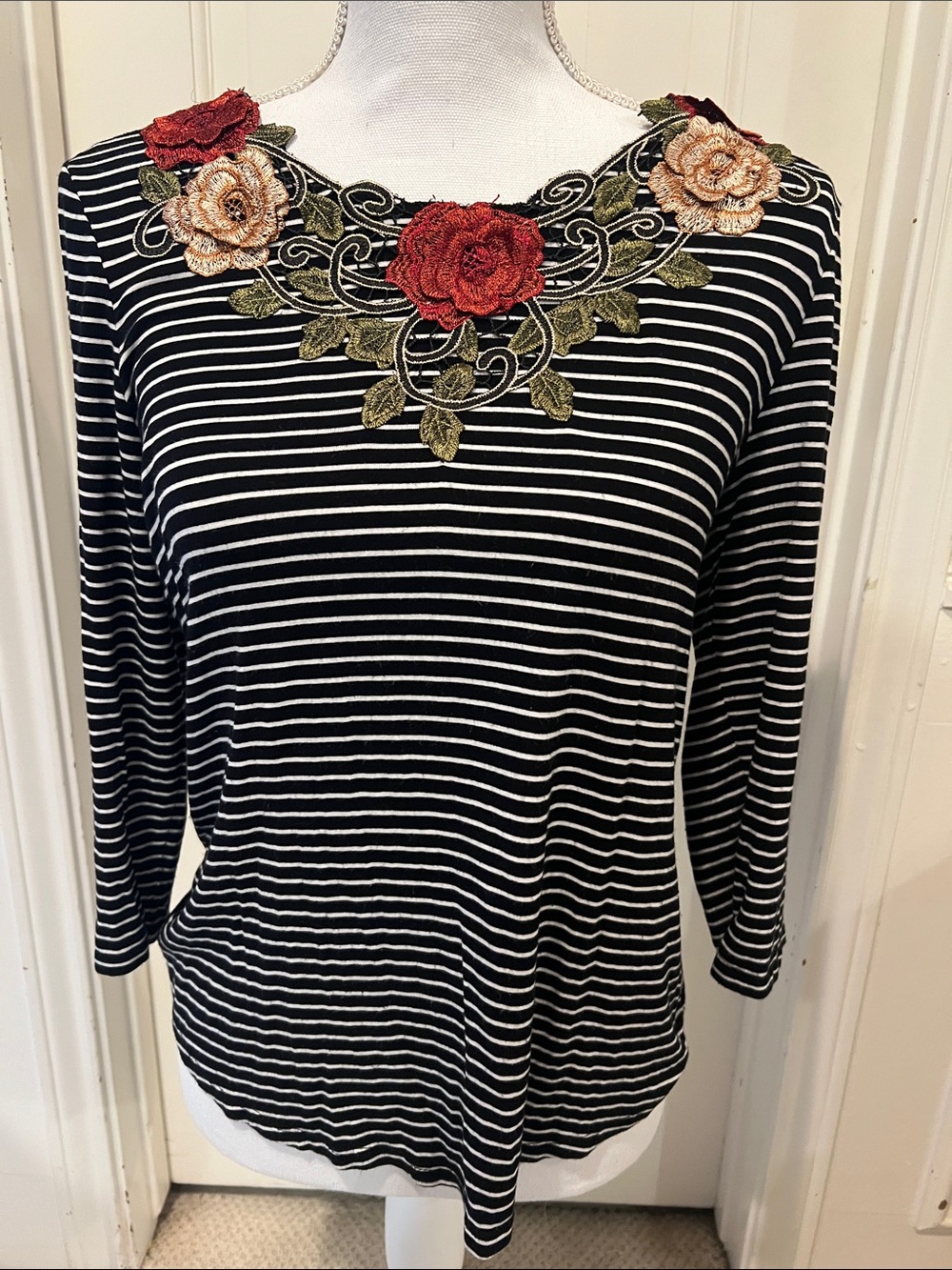 Chico's size 0P Black & White Striped 3/4 Sleeve Top. Red Floral Appliqué.